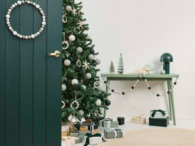 A tranquil, green Christmas: Spread peace and joy with Resene Xanadu, Resene Rainee and Resene Forest Green