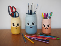 Jars of plenty: DIY colourful pencil holders for kids